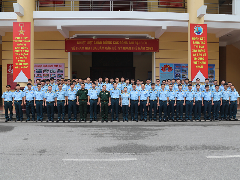 Sư đoàn 361 tổ chức Tọa đàm cán bộ, sĩ quan trẻ năm 2023