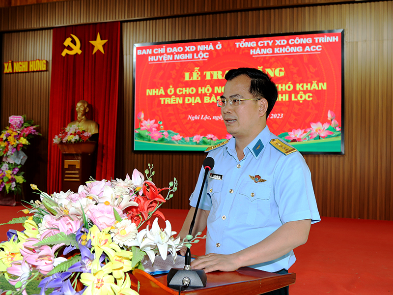 Tổng công ty ACC trao 350 triệu đồng hỗ trợ xây dựng nhà tình nghĩa, nhà đại đoàn kết trên địa bàn huyện Nghi Lộc, tỉnh Nghệ An