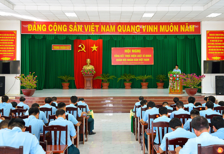 Trung đoàn 937 tổng kết thực hiện Luật Sĩ quan Quân đội nhân dân Việt Nam