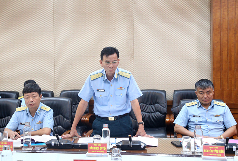Quân ủy Trung ương kiểm tra thực hiện Quy chế dân chủ cơ sở tại Quân chủng PK-KQ