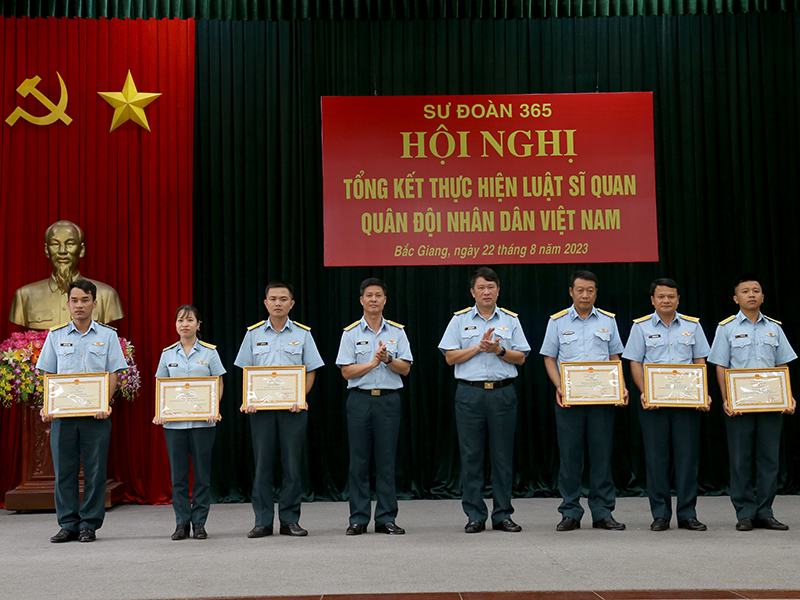 Sư đoàn 365 tổng kết thực hiện Luật Sĩ quan Quân đội nhân dân Việt Nam