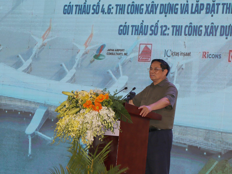 Khởi công 3 gói thầu chính xây dựng Cảng hàng không quốc tế Long Thành và Tân Sơn Nhất
