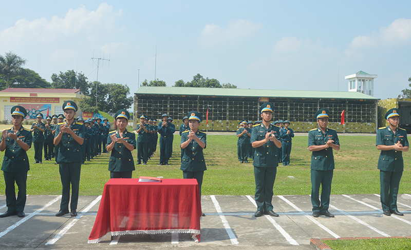 Các cơ quan, đơn vị trong Quân chủng PK-KQ phát động thi đua cao điểm chào mừng kỷ niệm 60 năm Ngày truyền thống Quân chủng PK-KQ