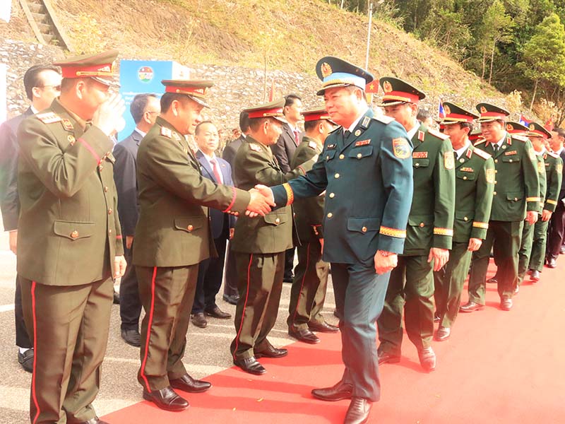 Ng&agrave;y đầu Giao lưu hữu nghị quốc ph&ograve;ng bi&ecirc;n giới Việt Nam - L&agrave;o lần thứ 3