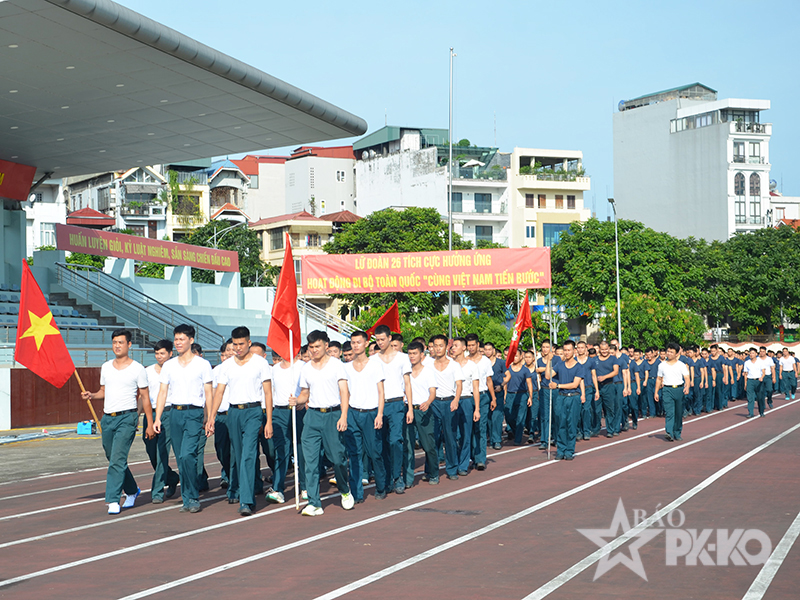 C&aacute;c đơn vị trong Qu&acirc;n chủng Ph&ograve;ng kh&ocirc;ng-Kh&ocirc;ng qu&acirc;n hưởng ứng hoạt động đi bộ &ldquo;C&ugrave;ng Việt Nam tiến bước&rdquo;