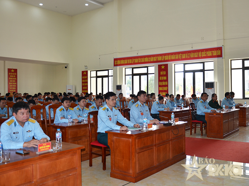 Qu&acirc;n chủng Ph&ograve;ng kh&ocirc;ng-Kh&ocirc;ng qu&acirc;n Bế mạc Hội thao buồng tập bay Su-30 năm 2026