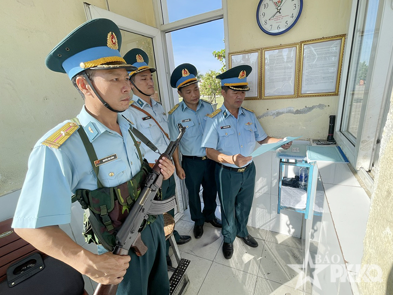 Qu&acirc;n chủng Ph&ograve;ng kh&ocirc;ng - Kh&ocirc;ng qu&acirc;n kiểm tra kết quả x&acirc;y dựng đơn vị vững mạnh to&agrave;n diện &ldquo;mẫu mực, ti&ecirc;u biểu&rdquo; năm 2026 tại Kho K336