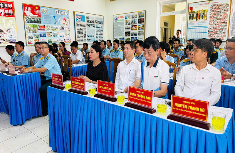 Sư đo&agrave;n 375 gặp mặt, tọa đ&agrave;m nh&acirc;n kỷ niệm ng&agrave;y b&aacute;o ch&iacute; c&aacute;ch mạng Việt Nam