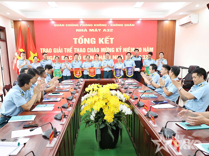 Bế mạc giải Pickleball ch&agrave;o mừng kỷ niệm 60 năm Ng&agrave;y B&aacute;c Hồ về thăm Nh&agrave; m&aacute;y A32