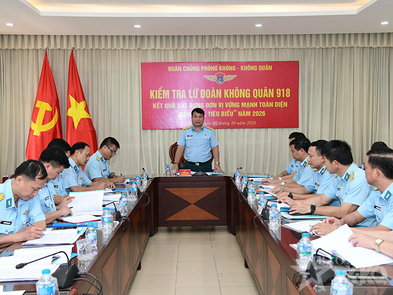 Qu&acirc;n chủng Ph&ograve;ng kh&ocirc;ng-Kh&ocirc;ng qu&acirc;n kiểm tra kết quả x&acirc;y dựng đơn vị vững mạnh to&agrave;n diện &ldquo;mẫu mực, ti&ecirc;u biểu&rdquo; năm 2026 tại Sư đo&agrave;n 371 v&agrave; Lữ đo&agrave;n 918