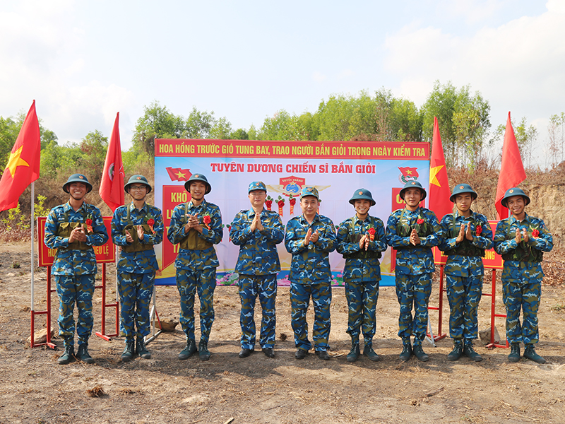 B&agrave;i cuối: Tăng cường kiểm tra, thường xuy&ecirc;n r&uacute;t kinh nghiệm huấn luyện