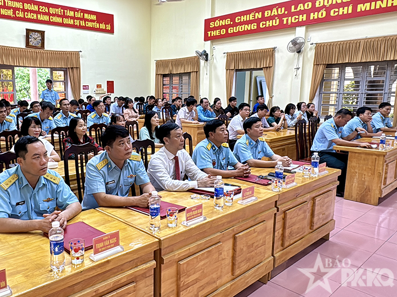 Trường THPT chuy&ecirc;n L&ecirc; Qu&yacute; Đ&ocirc;n, TP Đ&agrave; Nẵng k&yacute; kết nghĩa với Trung đo&agrave;n 224