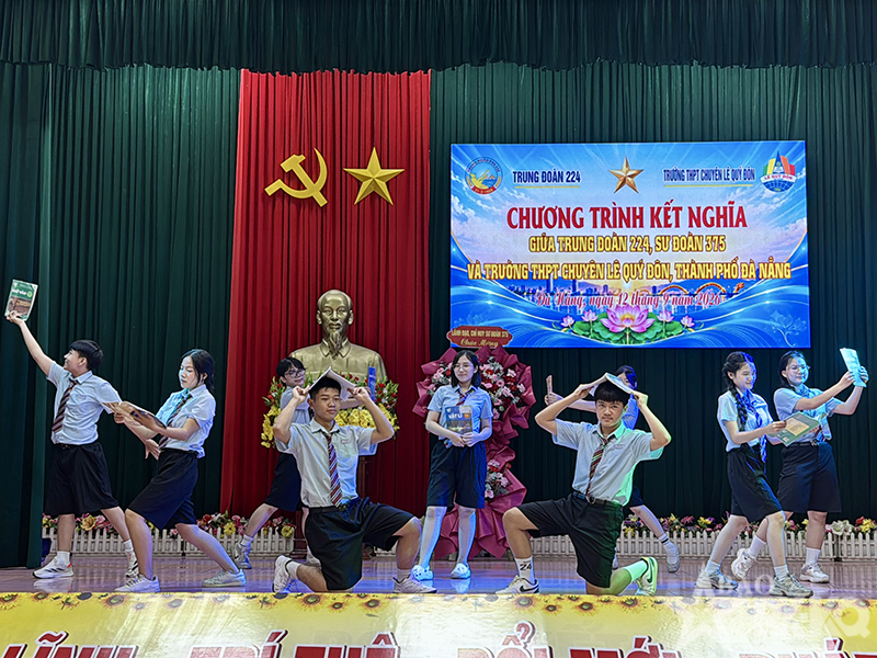 Trường THPT chuy&ecirc;n L&ecirc; Qu&yacute; Đ&ocirc;n, TP Đ&agrave; Nẵng k&yacute; kết nghĩa với Trung đo&agrave;n 224