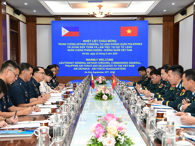 Tư lệnh Kh&ocirc;ng qu&acirc;n Phillipines đến thăm v&agrave; l&agrave;m việc tại Qu&acirc;n chủng Ph&ograve;ng kh&ocirc;ng-Kh&ocirc;ng qu&acirc;n