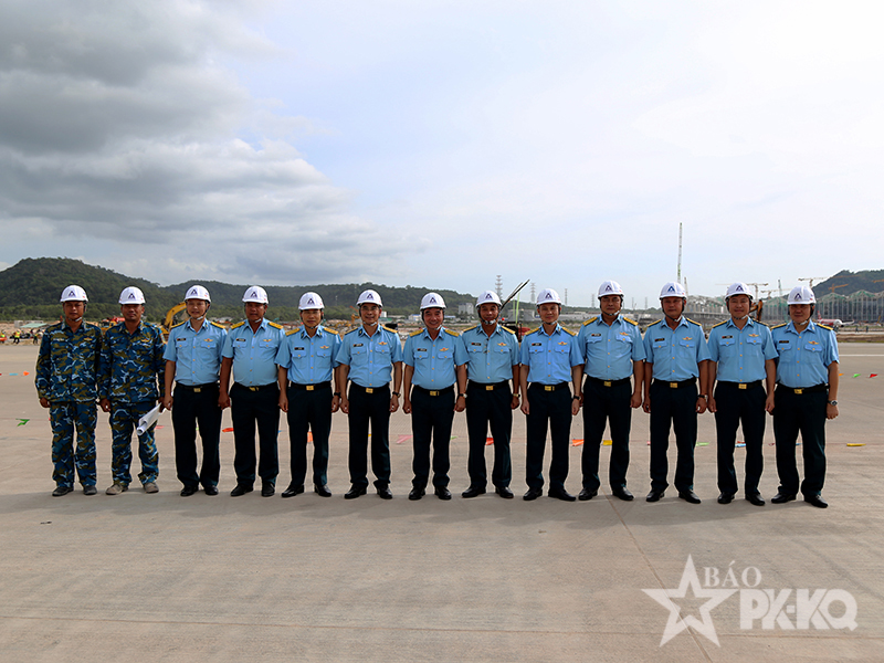 L&iacute;nh thợ ACC tr&ecirc;n c&ocirc;ng trường trọng điểm APEC