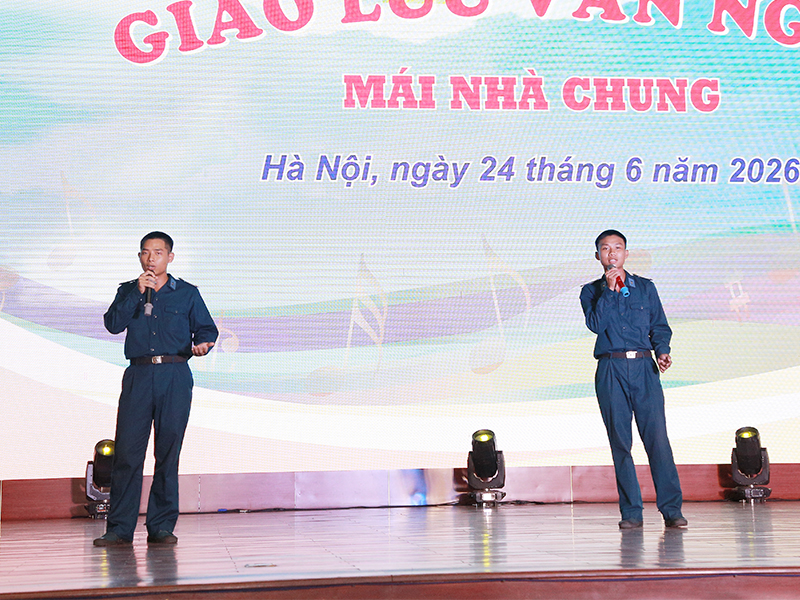 Tiểu đo&agrave;n Vệ binh, Bộ Tham mưu Qu&acirc;n chủng Ph&ograve;ng kh&ocirc;ng-Kh&ocirc;ng qu&acirc;n tổ chức Giao lưu văn nghệ &ldquo;M&aacute;i nh&agrave; chung&rdquo;