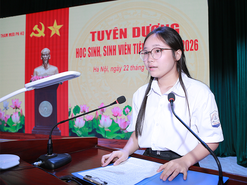 Bộ Tham mưu Qu&acirc;n chủng Ph&ograve;ng kh&ocirc;ng-Kh&ocirc;ng qu&acirc;n tuy&ecirc;n dương học sinh, sinh vi&ecirc;n ti&ecirc;u biểu năm 2026