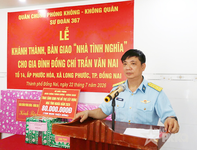 Qu&acirc;n chủng Ph&ograve;ng kh&ocirc;ng - Kh&ocirc;ng qu&acirc;n kh&aacute;nh th&agrave;nh, b&agrave;n giao &ldquo;Nh&agrave; t&igrave;nh nghĩa&rdquo; tặng gia đ&igrave;nh Thiếu t&aacute; Trần Văn Nai