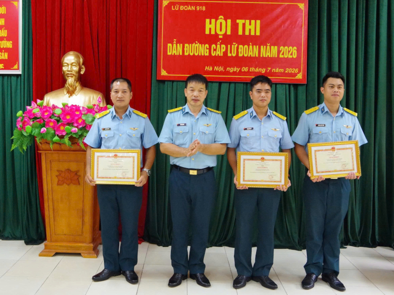 Lữ đo&agrave;n Kh&ocirc;ng qu&acirc;n 918 tổ chức th&agrave;nh c&ocirc;ng Hội thi Dẫn đường năm 2026