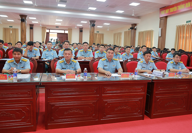 Qu&acirc;n chủng Ph&ograve;ng kh&ocirc;ng-Kh&ocirc;ng qu&acirc;n tập huấn cải c&aacute;ch h&agrave;nh ch&iacute;nh, chuyển đổi số, triển khai Phong tr&agrave;o &ldquo;B&igrave;nh d&acirc;n học vụ số&rdquo; năm 2026