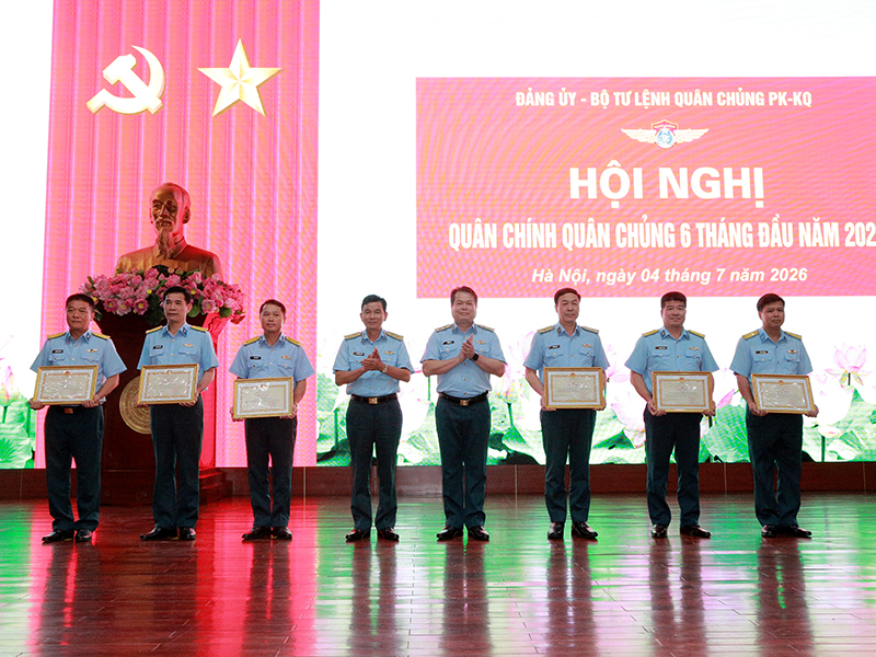 Đảng ủy, Bộ Tư lệnh Qu&acirc;n chủng Ph&ograve;ng kh&ocirc;ng-Kh&ocirc;ng qu&acirc;n tổ chức Hội nghị qu&acirc;n ch&iacute;nh 6 th&aacute;ng đầu năm 2026