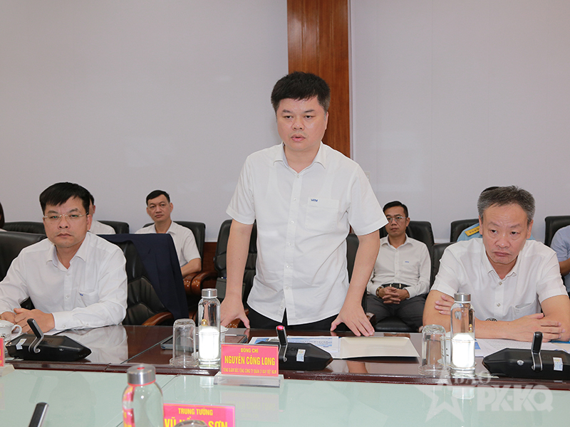 Qu&acirc;n chủng Ph&ograve;ng kh&ocirc;ng-Kh&ocirc;ng qu&acirc;n v&agrave; Tổng c&ocirc;ng ty Quản l&yacute; bay Việt Nam tăng cường phối hợp, hiệp đồng bảo đảm hoạt động bay