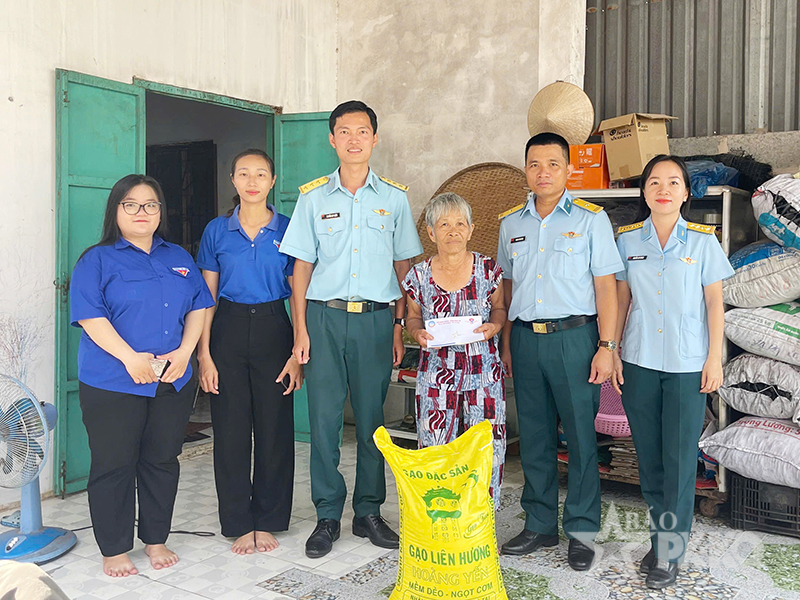 Thắt chặt t&igrave;nh qu&acirc;n d&acirc;n qua những phần việc tri &acirc;n