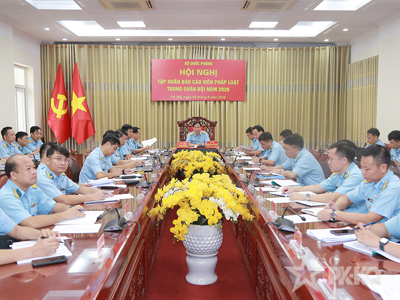 Qu&acirc;n chủng Ph&ograve;ng kh&ocirc;ng-Kh&ocirc;ng qu&acirc;n tham gia Hội nghị tập huấn b&aacute;o c&aacute;o vi&ecirc;n ph&aacute;p luật trong Qu&acirc;n đội năm 2026