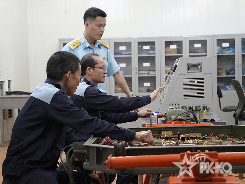 Nh&agrave; m&aacute;y A31 ti&ecirc;n phong trong lao động s&aacute;ng tạo