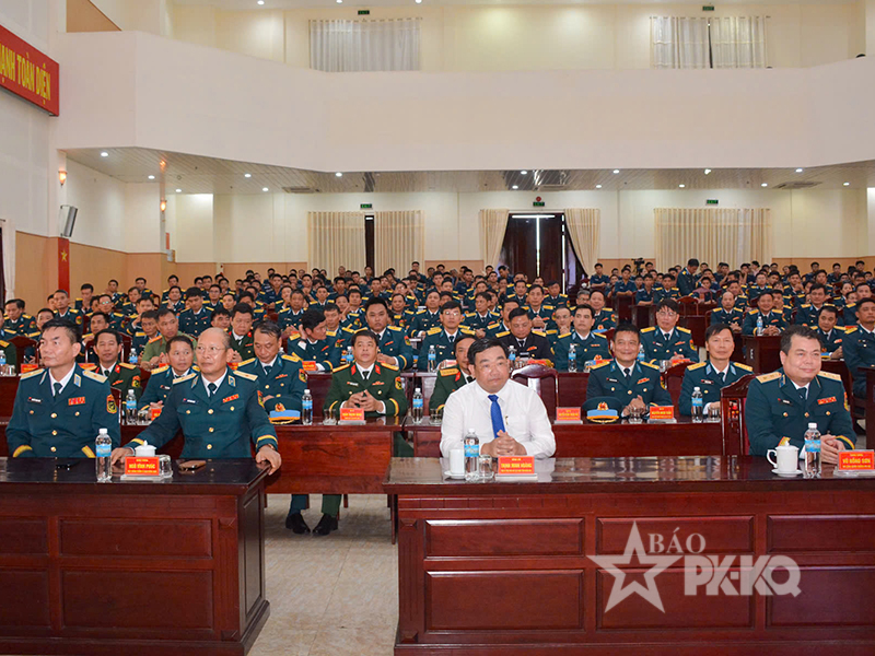 Trường Sĩ quan Kh&ocirc;ng qu&acirc;n c&ocirc;ng bố th&agrave;nh lập Trung t&acirc;m Huấn luyện thực h&agrave;nh phương tiện kh&ocirc;ng người l&aacute;i
