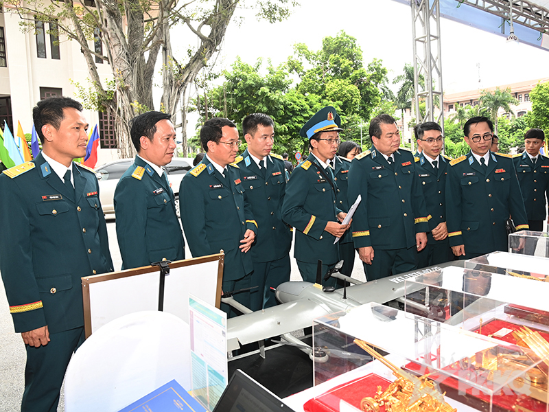 Bộ Quốc ph&ograve;ng tổng kết, trao Giải thưởng Tuổi trẻ s&aacute;ng tạo trong Qu&acirc;n đội nh&acirc;n d&acirc;n Việt Nam lần thứ 26