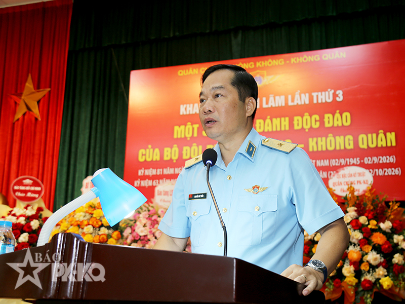 Qu&acirc;n chủng Ph&ograve;ng kh&ocirc;ng-Kh&ocirc;ng qu&acirc;n Khai mạc Triển l&atilde;m lần thứ 3 &ldquo;Một số trận đ&aacute;nh độc đ&aacute;o của Bộ đội Ph&ograve;ng kh&ocirc;ng-Kh&ocirc;ng qu&acirc;n&rdquo;.