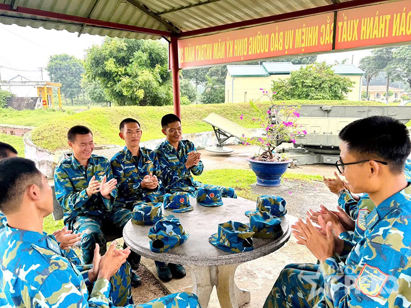 Chăm lo đời sống tinh thần, x&acirc;y dựng đơn vị vững mạnh to&agrave;n diện &ldquo;mẫu mực, ti&ecirc;u biểu&rdquo;