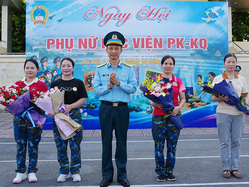 Học viện Ph&ograve;ng kh&ocirc;ng-Kh&ocirc;ng qu&acirc;n tổ chức &ldquo;Ng&agrave;y hội phụ nữ Học viện PK-KQ&rdquo; ch&agrave;o mừng kỷ niệm Ng&agrave;y Phụ nữ Việt Nam 20-10