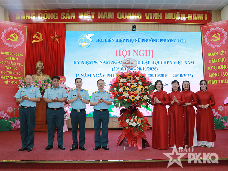 Hội Phụ nữ Lữ đo&agrave;n 26 v&agrave; Hội Phụ nữ phường Phương Liệt, TP H&agrave; Nội k&yacute; kết giao ước kết nghĩa