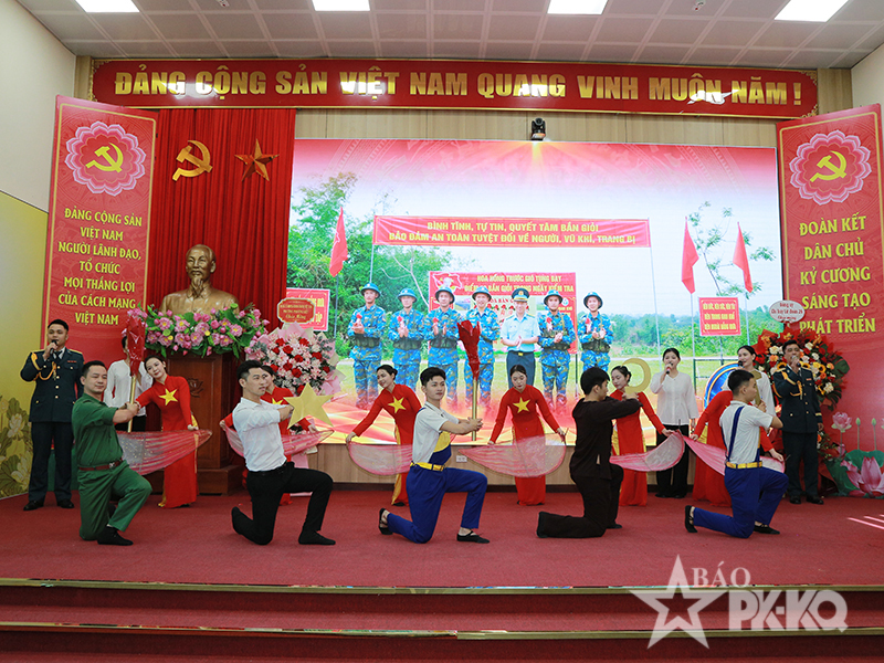 Hội Phụ nữ Lữ đo&agrave;n 26 v&agrave; Hội Phụ nữ phường Phương Liệt, TP H&agrave; Nội k&yacute; kết giao ước kết nghĩa
