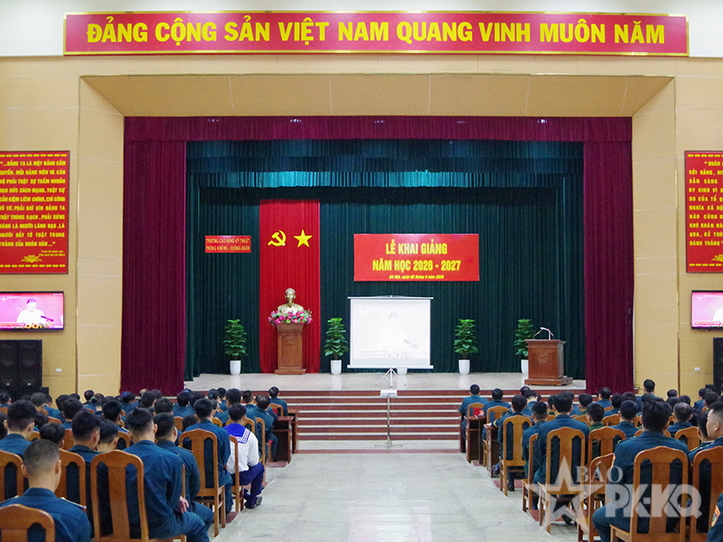 Trường Cao đẳng Kỹ thuật Ph&ograve;ng kh&ocirc;ng-Kh&ocirc;ng qu&acirc;n khai giảng c&aacute;c kh&oacute;a cao đẳng, trung cấp năm học 2026-2027