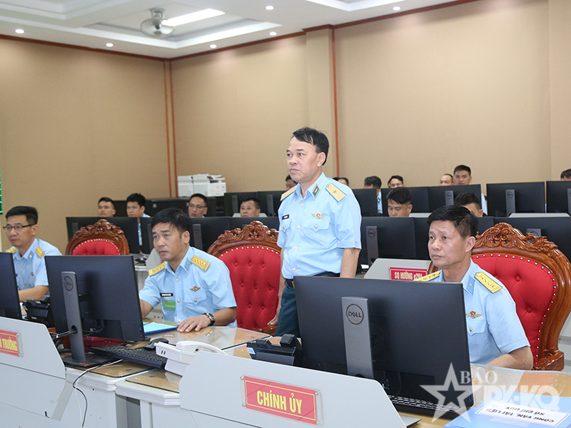 Qu&acirc;n chủng Ph&ograve;ng kh&ocirc;ng-Kh&ocirc;ng qu&acirc;n kiểm tra kết quả x&acirc;y dựng đơn vị vững mạnh to&agrave;n diện &ldquo;mẫu mực, ti&ecirc;u biểu&rdquo; năm 2026 tại Sư đo&agrave;n 365 v&agrave; Trung đo&agrave;n 228, Trung đo&agrave;n 284