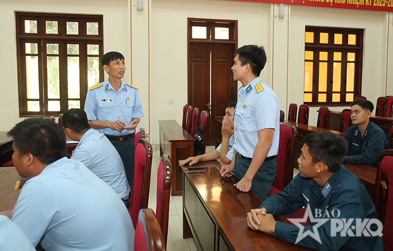 Qu&acirc;n chủng Ph&ograve;ng kh&ocirc;ng-Kh&ocirc;ng qu&acirc;n kiểm tra kết quả x&acirc;y dựng đơn vị vững mạnh to&agrave;n diện &ldquo;mẫu mực, ti&ecirc;u biểu&rdquo; năm 2026 tại Nh&agrave; m&aacute;y A31 v&agrave; Kho K332