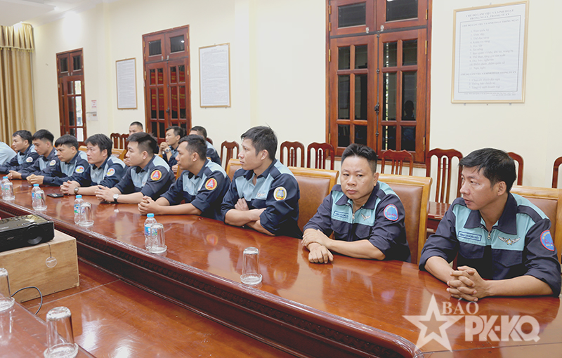 Cục Ch&iacute;nh trị Qu&acirc;n chủng Ph&ograve;ng kh&ocirc;ng-Kh&ocirc;ng qu&acirc;n giao nhiệm vụ cho đội tuyển tham gia Hội thi Thợ giỏi ng&agrave;nh Cơ kh&iacute; to&agrave;n qu&acirc;n năm 2026