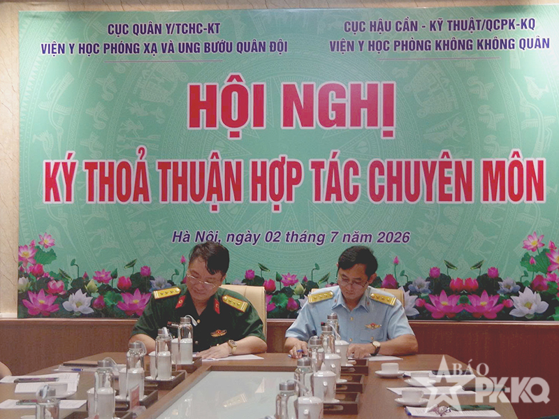 Viện Y học Ph&ograve;ng kh&ocirc;ng-Kh&ocirc;ng qu&acirc;n phối hợp hỗ trợ chuy&ecirc;n m&ocirc;n với Viện Y học ph&oacute;ng xạ v&agrave; Ung bướu Qu&acirc;n đội