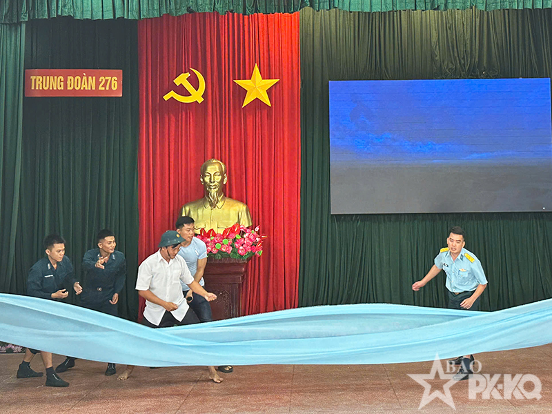 Đo&agrave;n cơ sở Trung đo&agrave;n 276 tổ chức Chương tr&igrave;nh phổ biến gi&aacute;o dục ph&aacute;p luật, van động nh&acirc;n d&acirc;n chấp h&agrave;nh ph&aacute;p luật tại cơ sở