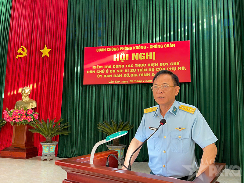 Quân chủng Phòng không - Không quân kiểm tra kết quả thực hiện Quy chế dân chủ cơ sở; Vì sự tiến bộ phụ nữ; Dân số, Gia đình và Trẻ em tại Sư đoàn 370.