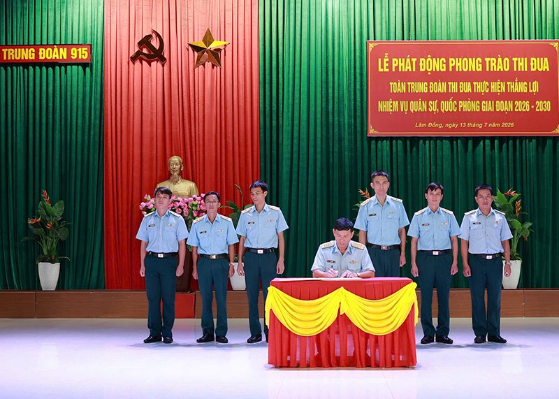 Trung đo&agrave;n 915 ph&aacute;t động Phong tr&agrave;o thi đua thực hiện thắng lợi nhiệm vụ qu&acirc;n sự, quốc ph&ograve;ng giai đoạn 2026 - 2030
