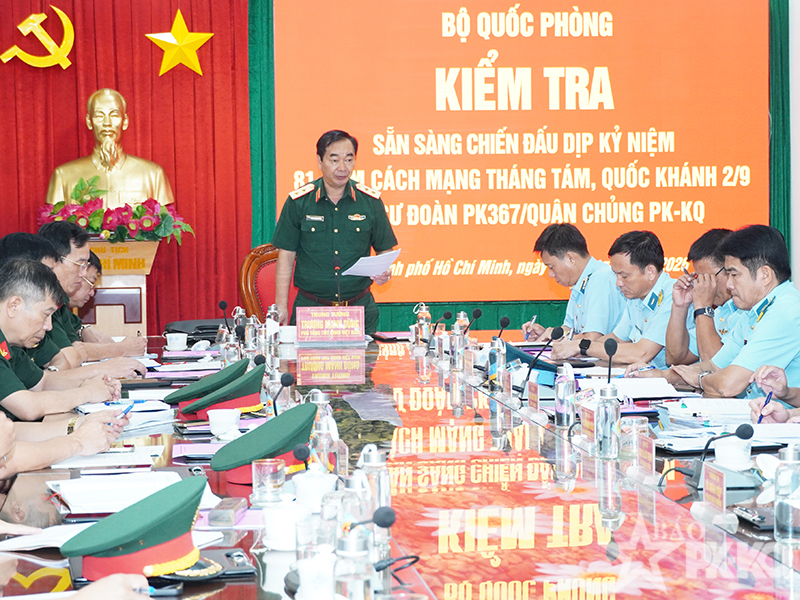 Bộ Quốc ph&ograve;ng kiểm tra c&ocirc;ng t&aacute;c sẵn s&agrave;ng chiến đấu tại Sư đo&agrave;n 367