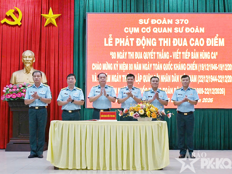 Cụm cơ quan Sư đo&agrave;n 370 ph&aacute;t động đợt thi đua cao điểm &ldquo;80 ng&agrave;y h&agrave;nh động quyết thắng - Viết tiếp bản h&ugrave;ng ca&rdquo;