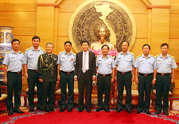 Quân chủng PK-KQ tiếp nhận học bổng của Lực lượng Không quân Hàn Quốc