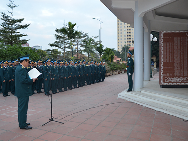 Quân chủng Phòng không-Không quân tổ chức lễ dâng hương tưởng niệm các anh hùng, liệt sĩ
