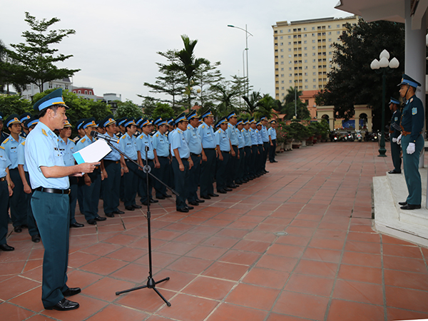 Quân chủng tổ chức lễ dâng hương tưởng niệm các anh hùng, liệt sĩ tại Nhà tưởng niệm liệt sĩ  PK-KQ