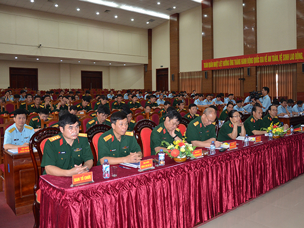 Hội nghị bạn đọc, cộng tác viên thông tin khoa học quân sự khu vực Hà Nội